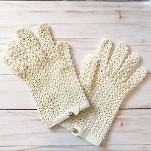Vtg Italian Hand Made Crochet Lace Gloves